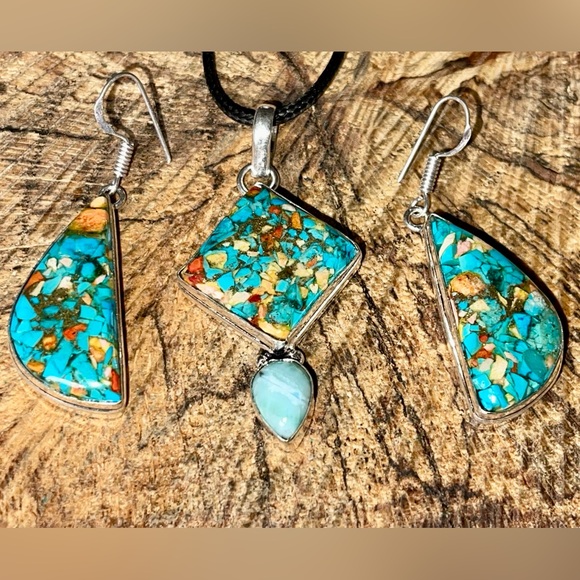Blue Green Spiny Turquoise in Copper & Larimar Pendant  & Earrings - Picture 8 of 12